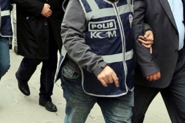 Kayseri'de 4 akademisyen FETÖ'den cezaevine gönderildi