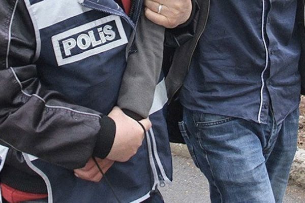 Diyarbakır'da bir terörist enselendi