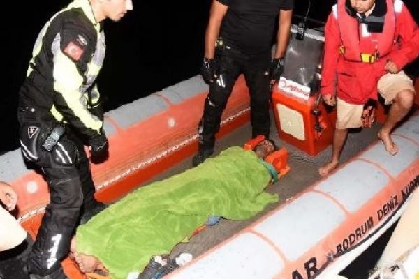 Alkollü vatandaş kayalıklarda mahsur kaldı