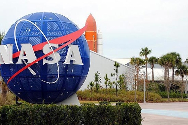 NASA'ya 12 yeni astronot