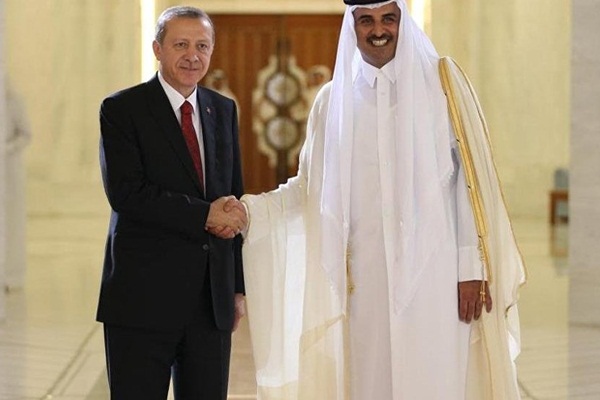 Rusya'dan Katar'a darbe uyarısı