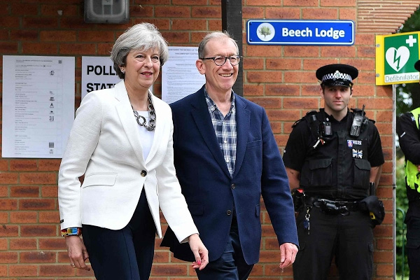 İşte İngiltere'deki seçimden ilk sonuçlar!