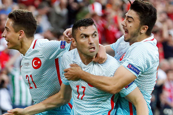 Arda'dan sonra Burak Yılmaz: Ben de bırakıyorum!