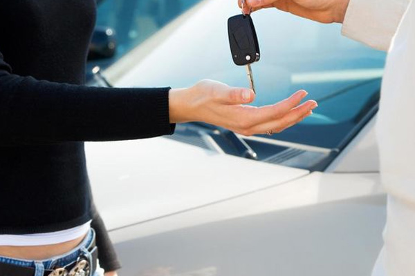 Araç kiralayacaklar dikkat! 7 bin kuralı kalktı...