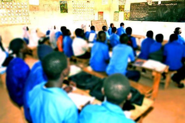 TMV Gambiya'da okul açıyor