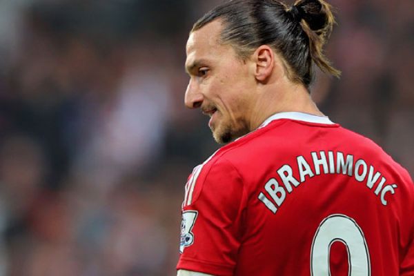 Manchester United, Ibrahimovic'le yolları ayırdı