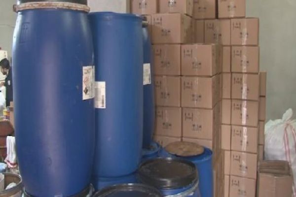 Adana'da sahte şampuan operasyonu! 25 ton...