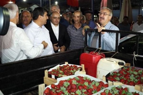 Antalya Valisi 'hormon var' diyenlere sert tepki gösterdi