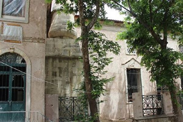 Fatih'in camisi 552 yıl sonra ezansız kaldı