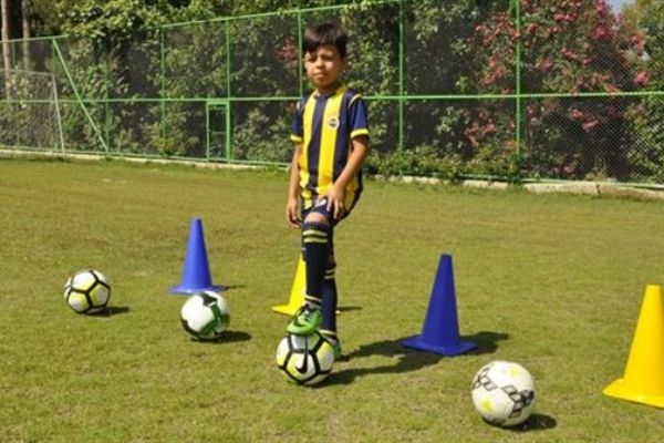 9 yaşındaki  Enes Fenerbahçe altyapısına çağrıldı