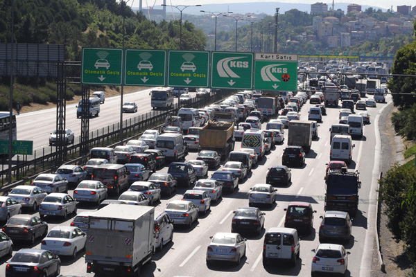Bugün hangi yollar trafiğe kapalı olacak?
