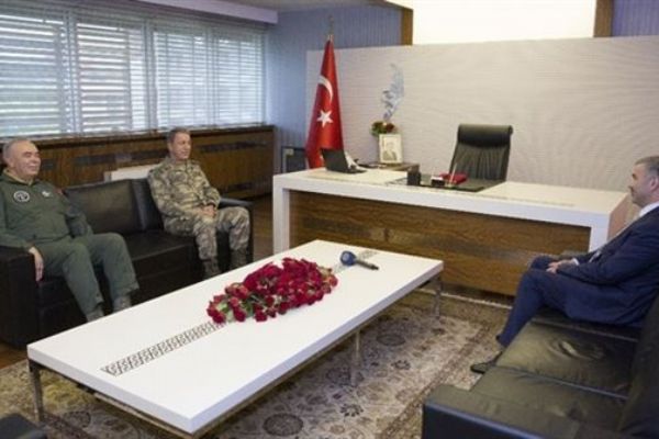 Hulusi Akar Kayseri Büyükşehir'i ziyaret etti