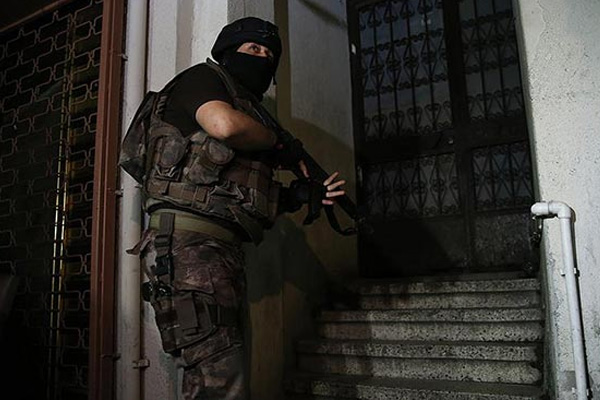 İstanbul'da 11 ilçede operasyon