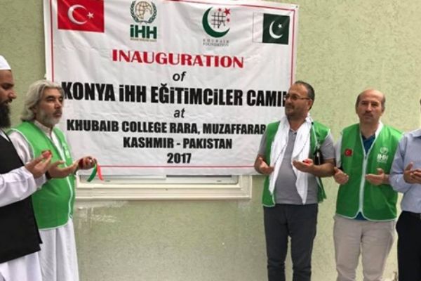 Konyalı Eğitimciler Pakistan’da Camii Açtı