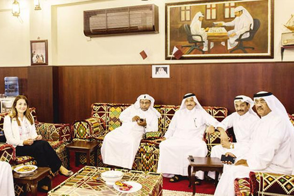 Körfez krizi aileleri böldü: Katarlı gelinlerin zor seçimi