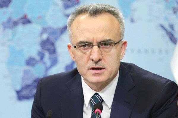 Maliye Bakanı Naci Ağbal'dan e-ticaret vergi formülü: Yurtdışına giden paralardan stopaj kesilecek