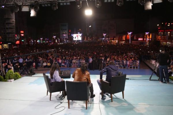 'Diriliş Ertuğrul' oyuncuları Esenler'de bir araya geldi!