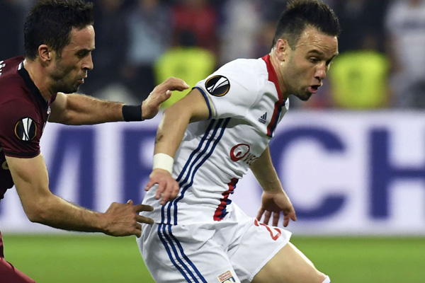 Valbuena resmen Fenerbahçe'de