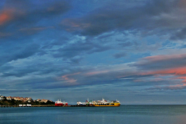 Marmara'daki renk değişikliği tehlikeli mi?