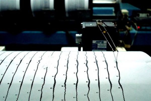 Ege Denizi'nde sarsıntılar devam ediyor