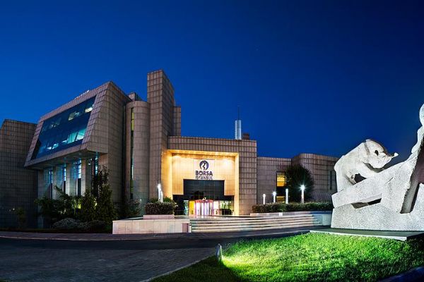 Borsa rekorlara yeni haftada da devam ediyor