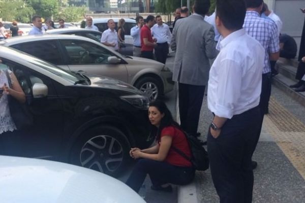 Bu deprem başka depremleri tetikler mi?