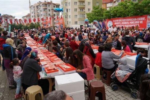 Kastamonu'da binler iftar sofrasında buluştu
