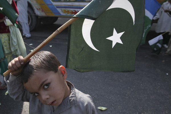 Hindistan-Pakistan sınırında gerginlik: Hint askerleri sivilleri hedef aldı!