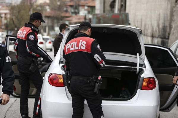 Gaziantep'te 15 çalıntı araç ele geçirildi