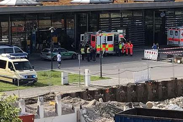 Almanya'da silahlı saldırı!