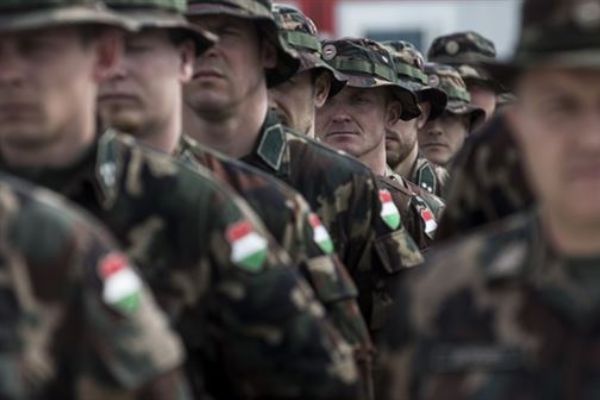 Macaristan Irak'taki asker sayısını yükseltti