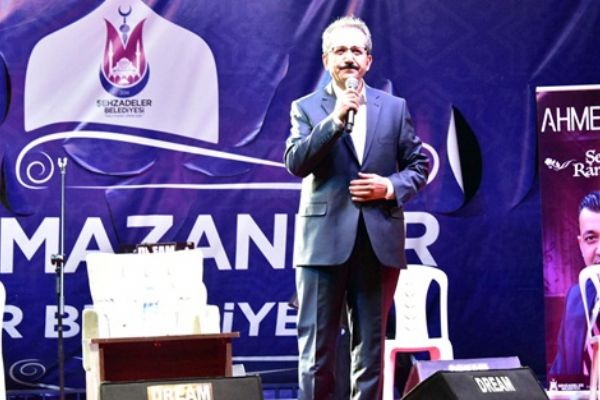 Müftü Cihan’ın konferansı yoğun ilgi gördü