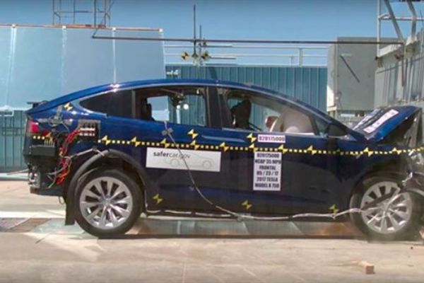 Tesla Model X en güvenli SUV oldu