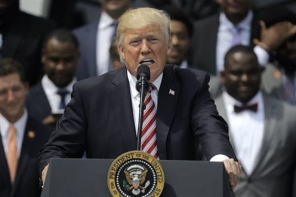 Demokratlar Donald Trump'a dava açıyor