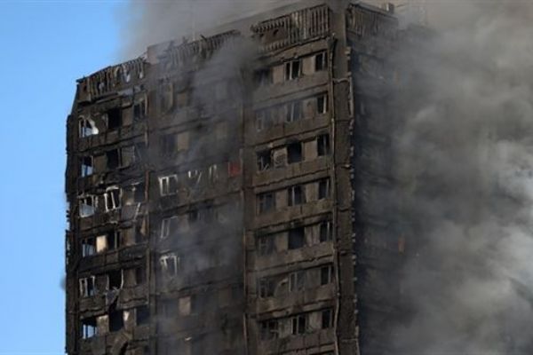 Londra'daki yangında Türkler de var