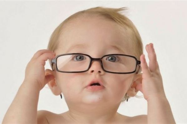 Erken doğan bebeklerde körlük riski