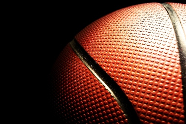 Dev derbide olay çıktı, salon boşaltıldı