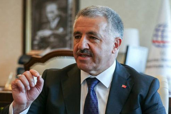 Ahmet Arslan. 10 gündür anlatıyoruz, tedbir alın