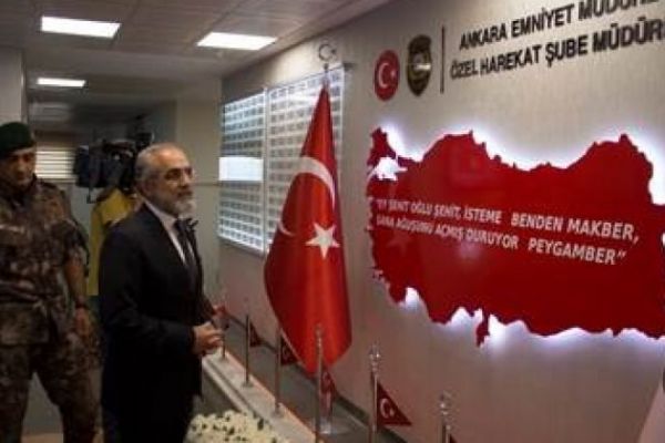 Topçu: Zulmün üstündeki son engel onlar!