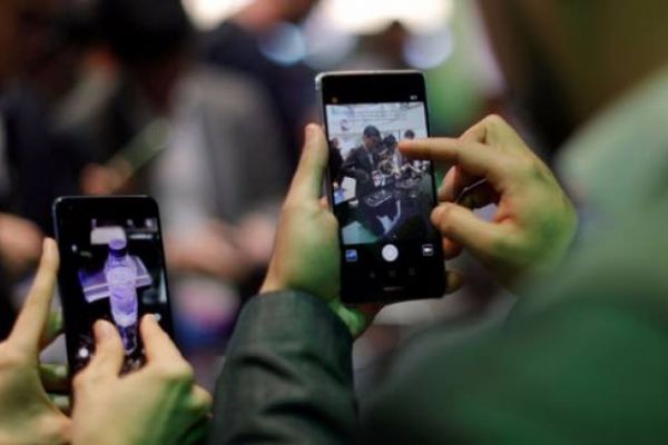 Facebook ve Google duyurdu! İşte mobilin sırrı...