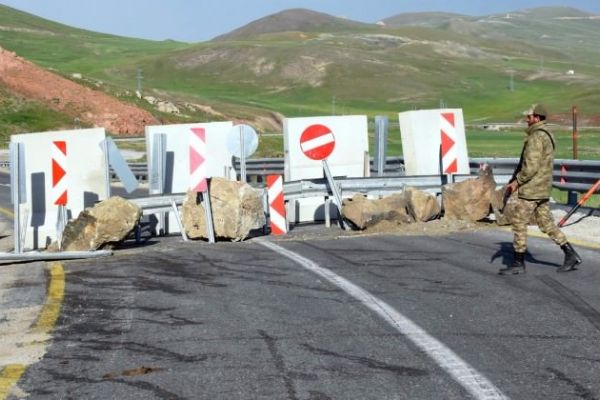 Tendürek'te eller tetikte