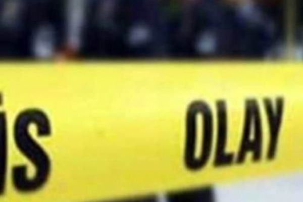 Kamyon dere yatağına devrildi! Yaralılar var