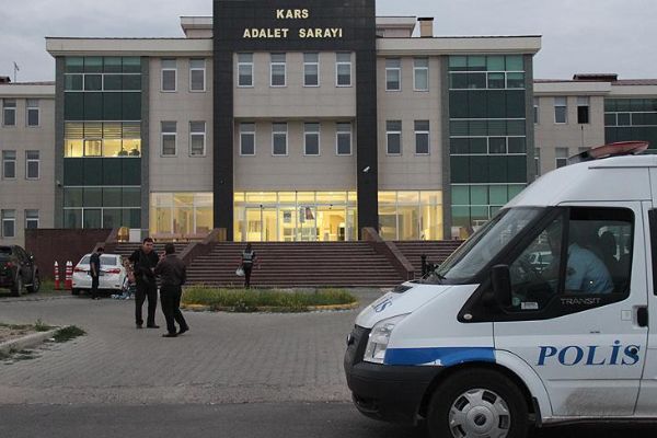 'Kim ateş ediyorsa siz de ateş edin'