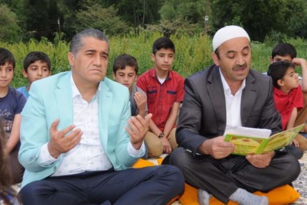 Şehit öğretmen Aybüke için toplandılar