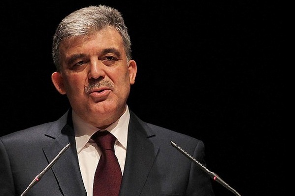 Abdullah Gül'ün danışmanı hakkında yakalama kararı