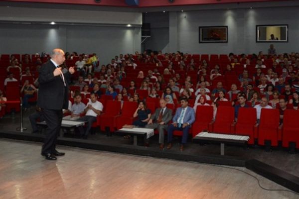 Şehzadelerde bin 400 öğretmene etkili iletişim ve düşünme becerileri semineri