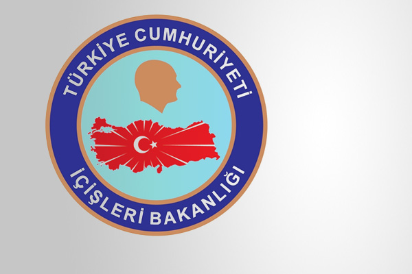 Belediye başkanları görevden alındı