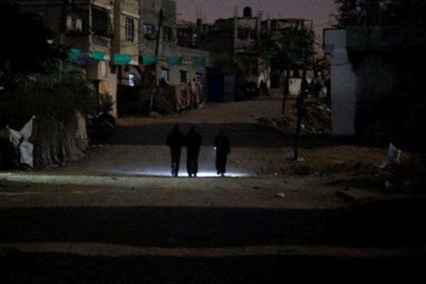 Gazze'de hayat 3 saate düştü!