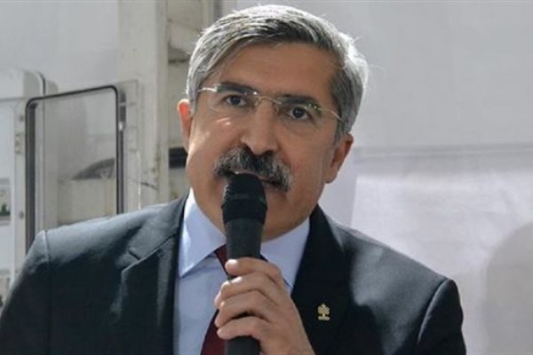 '15 Temmuz'un hikayesini yazacak sanatçılara ihtiyaç var'