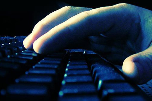 İngiliz hacker Pentagon'a ait bilgileri çaldığını kabul etti